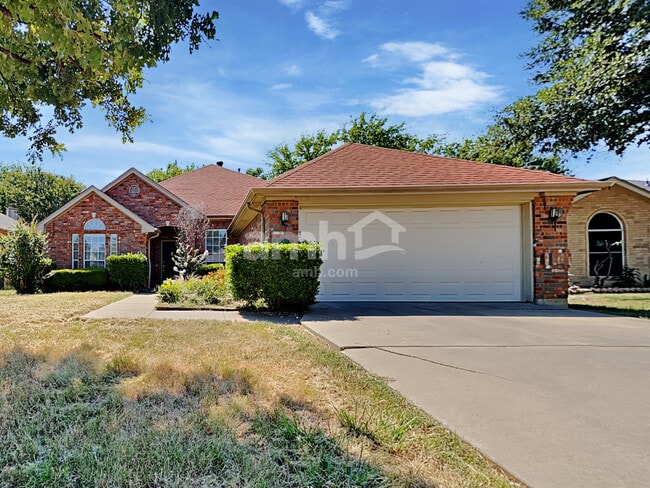 Building Photo - 1712 Farmington Dr Rental