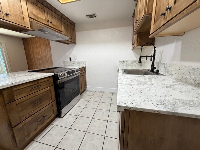 Photo - 3614 S Port Dr