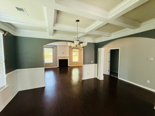 Photo - 223 Charter Oaks Dr