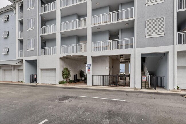 675 NW Flagler Ave Unit 202