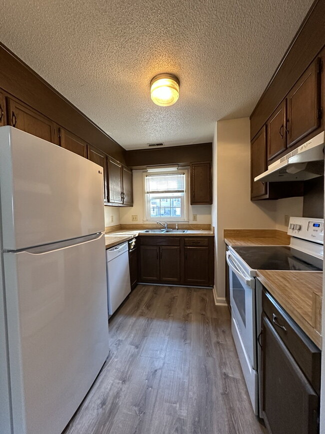 Photo - Charming 2 Bedroom, 1.5 Bath Townhome-103 Palace Circle