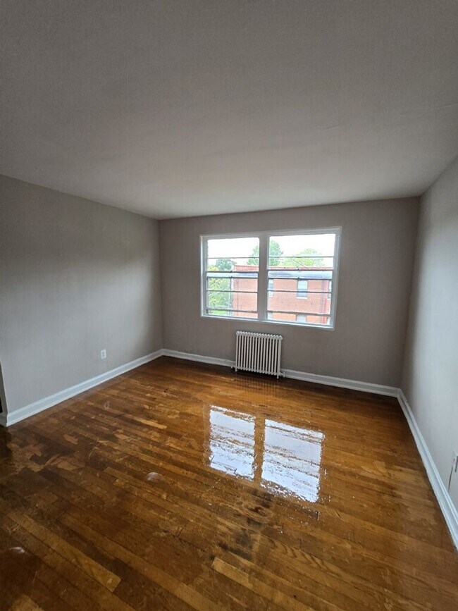 Photo - 140 KENILWORTH AVE NE