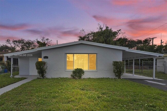 Photo - 551 NW 30th Terrace