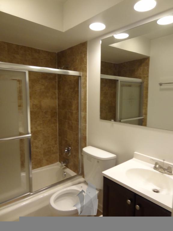 Photo - 5909 N Kenmore Ave Unit 207