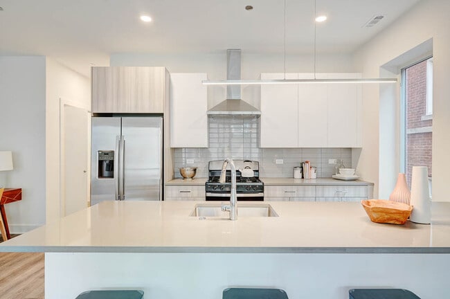 Photo - 4452 N Hazel St Unit 2