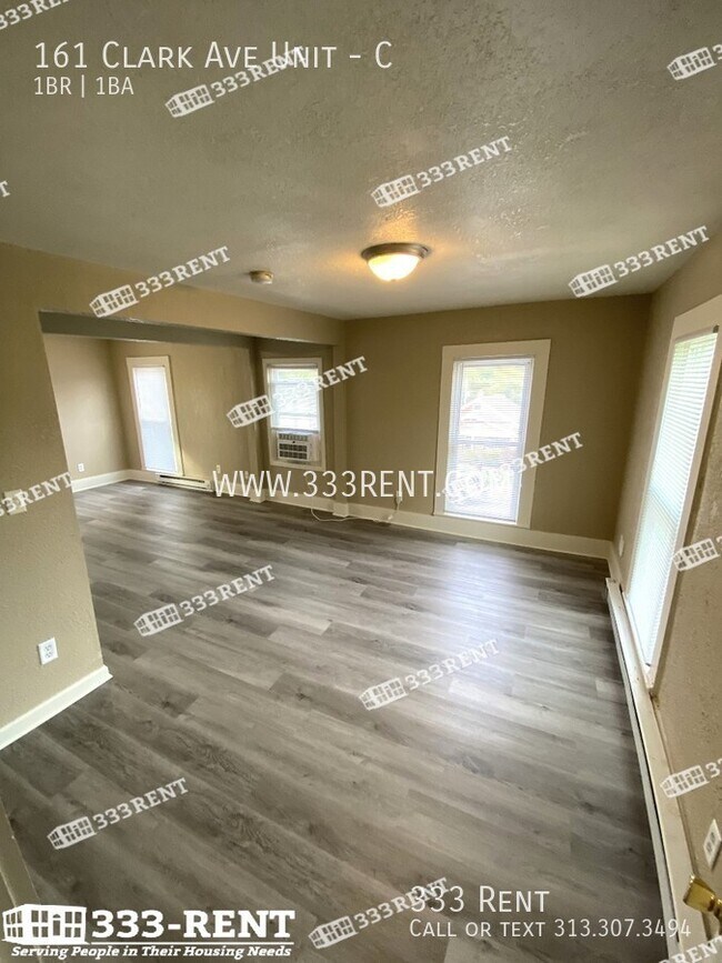 Photo - 161 Clark Ave Unidad C