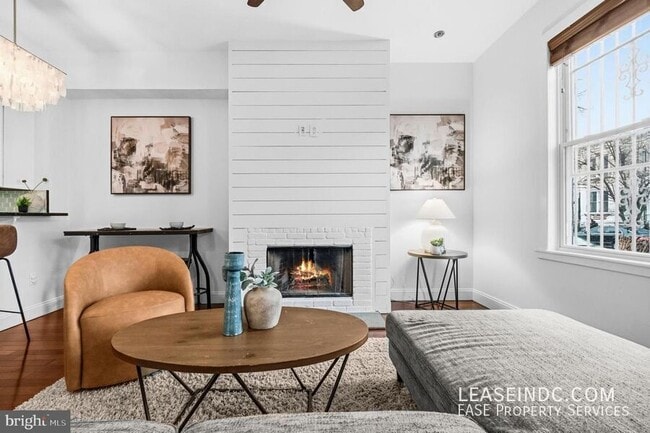 Photo - 1608 4th St NW