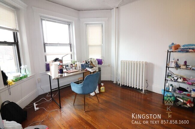 Photo - 238 Hemenway St Unit 6R