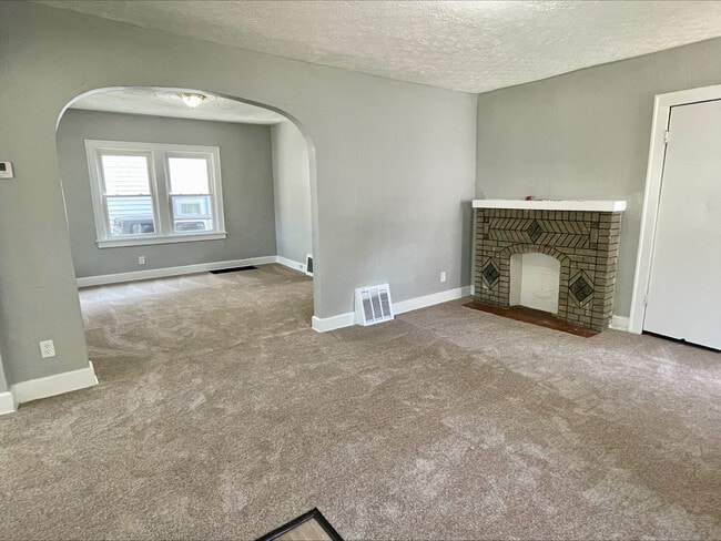 Photo - 628 Glendora Ave