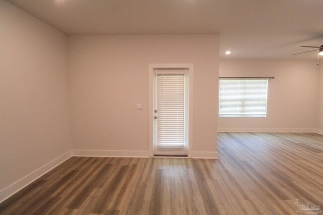 Photo - 3111 Silver Maple Dr