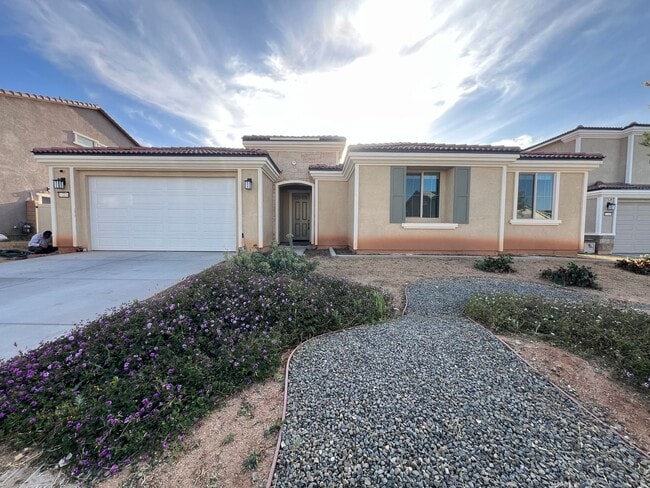 Building Photo - Beautiful Menifee Home