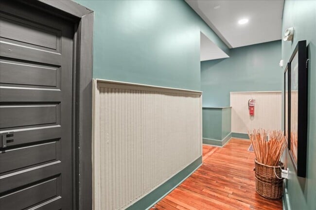 Photo - 127 W Evans St