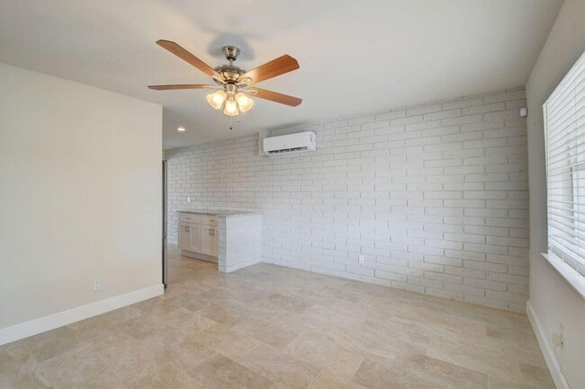 Photo - 201 George Bush Blvd