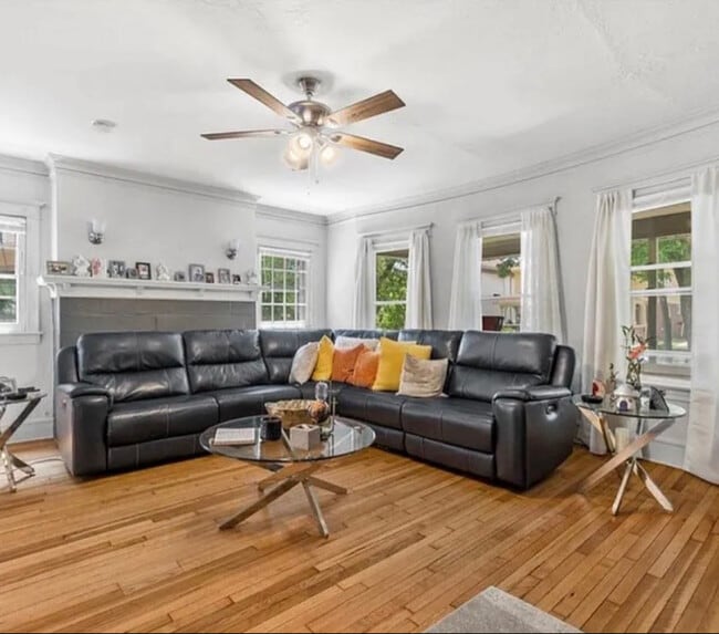 Photo - 748 N 34th St