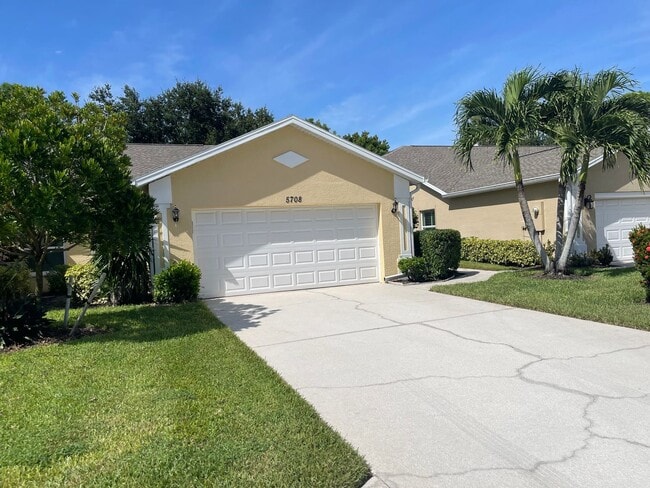 Photo - 5708 Greenwood Cir Unidad Annual