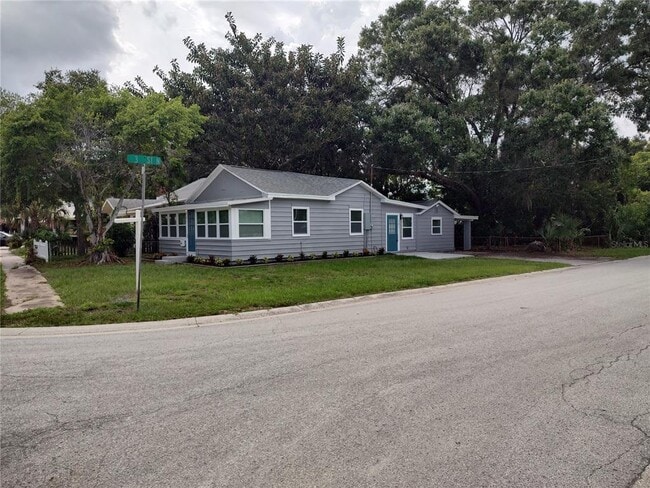 Photo - 301 Mystic Lake Dr N