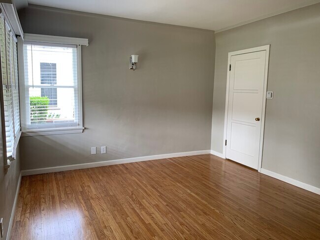 Photo - 318 N Bushnell Ave Unit 318