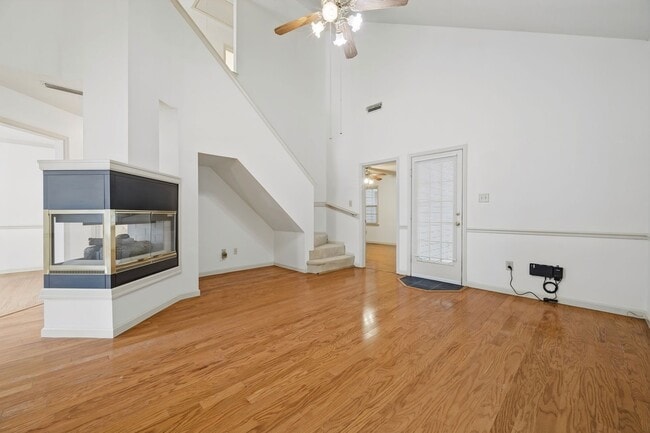Photo - 109 Larkspur Hollow