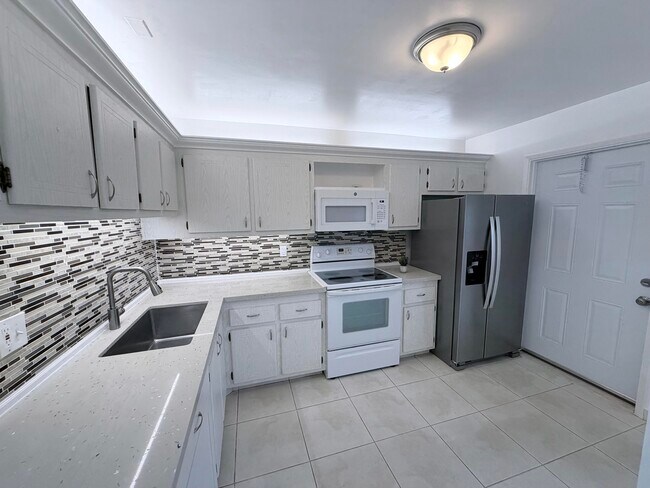 Photo - 1000 NE 14th Ave Unit 503