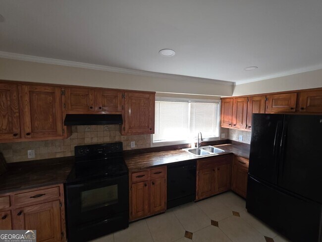 Photo - 76 Willowick Dr