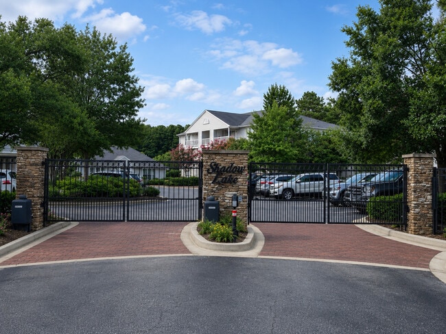 Shadow Lake Apartments