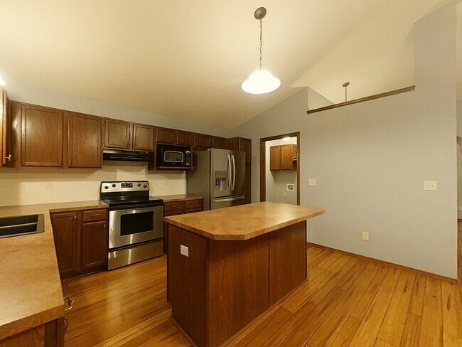 Photo - 4 Bedroom Wichita House - Maize School District