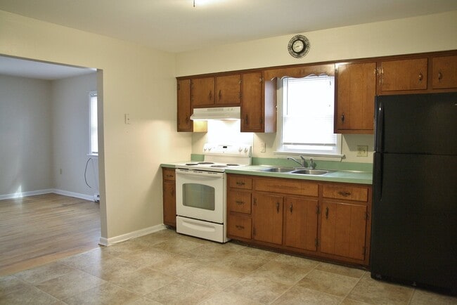 Photo - 414 S Market St Unit APT 3
