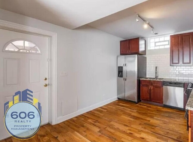 Building Photo - 1501 N Talman Ave