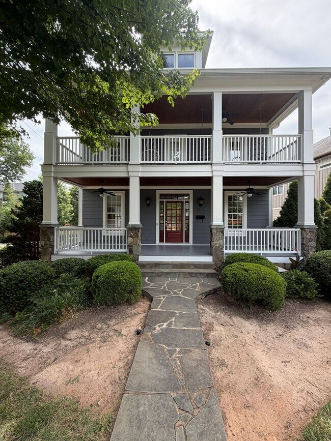 Photo - Spacious~Charming~Dilworth! 3800 SF 4 Beds 3.5 Baths