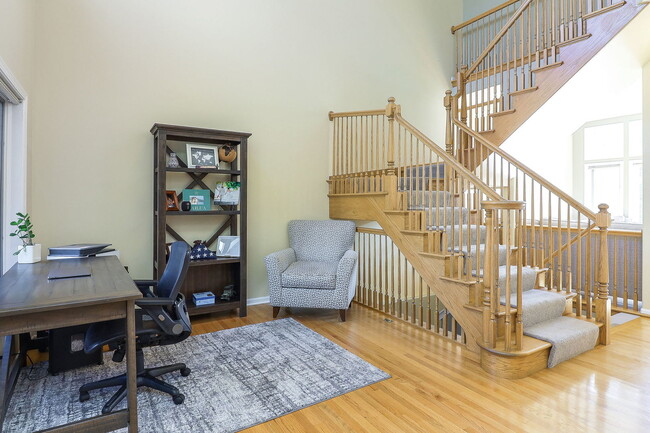 Photo - 961 W Spencer Ct