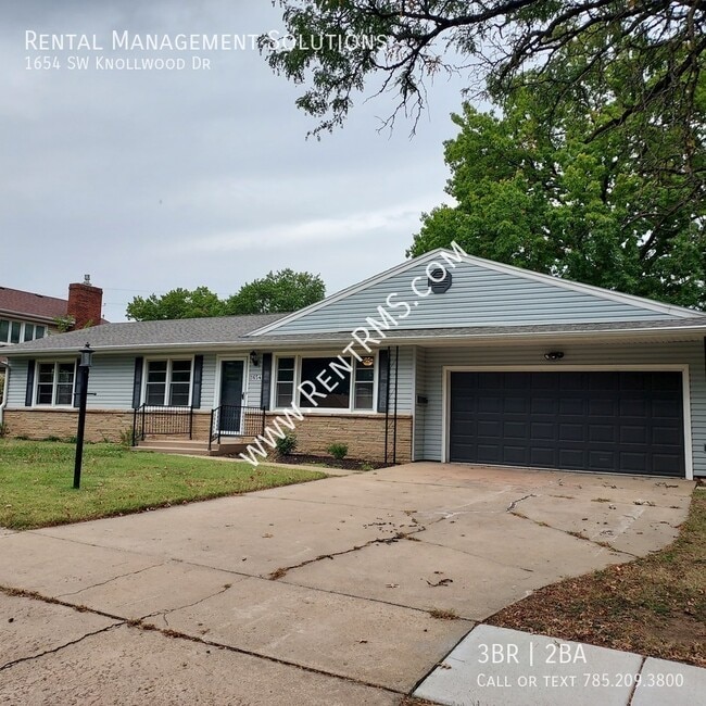 Photo - 1654 SW Knollwood Dr