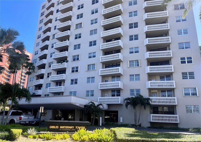 Building Photo - 90 Edgewater Dr Unit 212 Rental