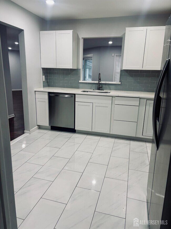 Photo - 1 Upperbrook Ct