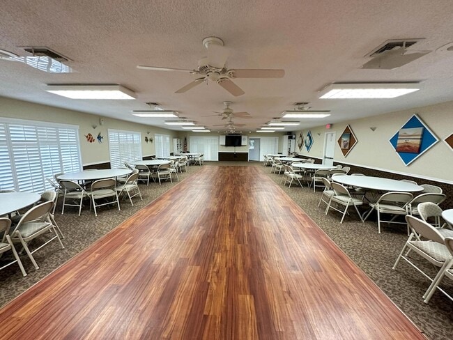 Building Photo - 2950 SE Ocean Blvd Unit 126-4