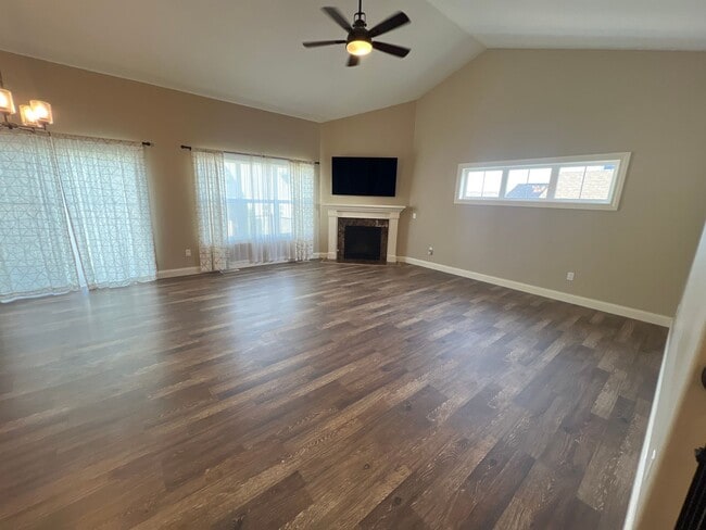 Photo - 8916 Pine Hollow Pl