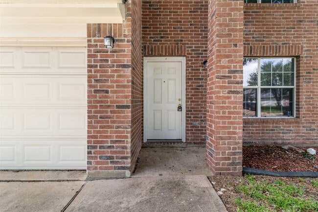 Photo - 19747 Byron Meadows Dr