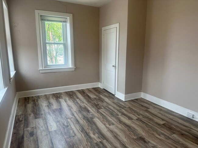 Photo - 800 Tuckerton Ave Unit 2