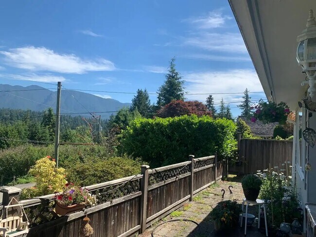 Photo - 860 Jefferson Av