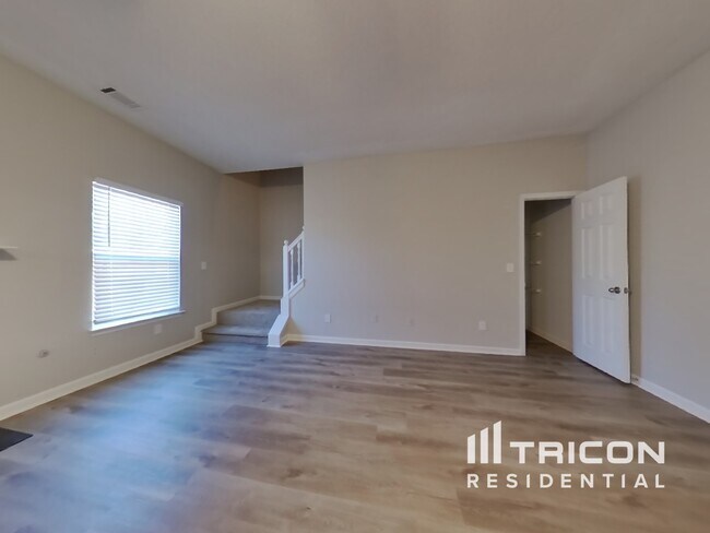 Photo - 1046 Summer Cypress Dr