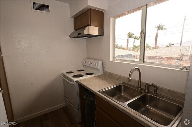 Building Photo - 380 N 13th St Unit 380 Rental