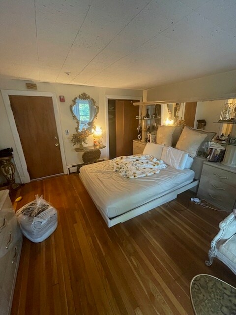 Photo - 1050 Beacon St Unidad 3