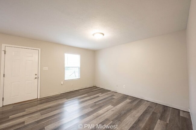 Photo - 622 N Linwood Ave