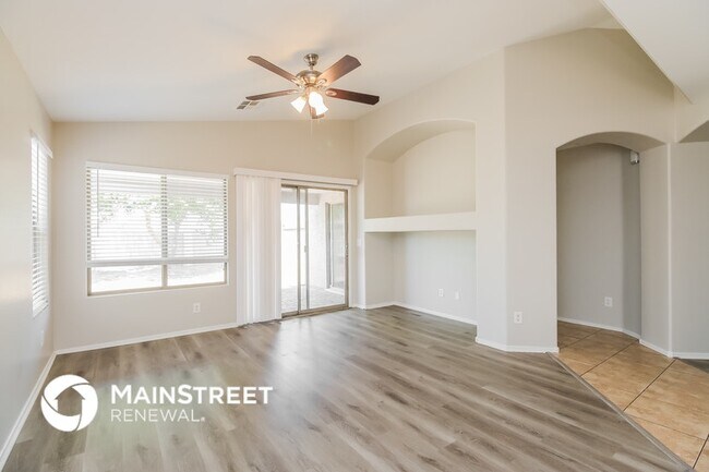 Photo - 1710 W Quick Draw Way