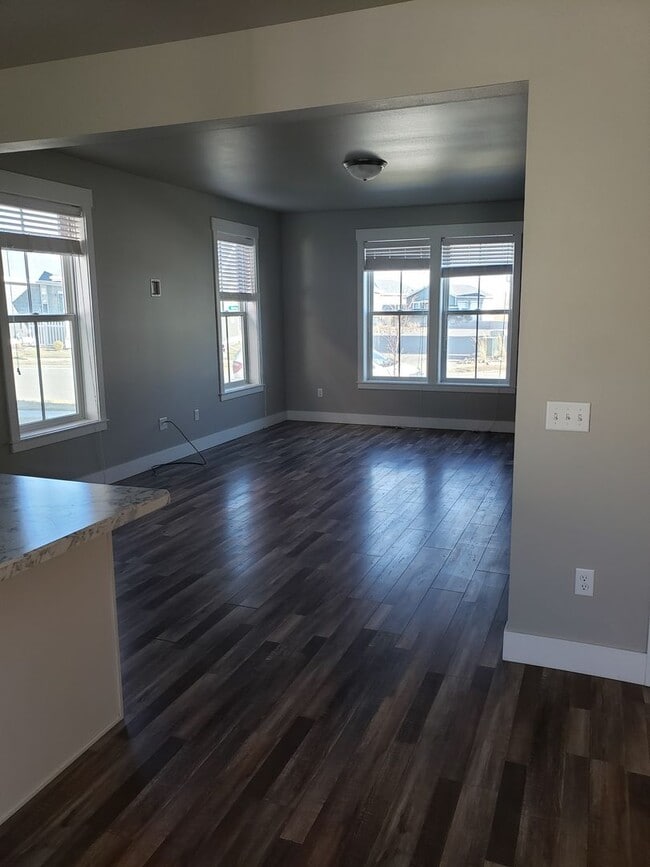 Photo - 3 bed 2 1/2 Townhome in Annafeld Subdivision