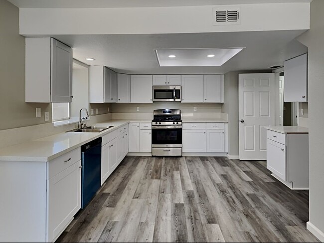 Photo - 8346 Oakenshield Cir