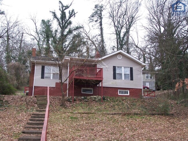 Building Photo - 3810 Provence St