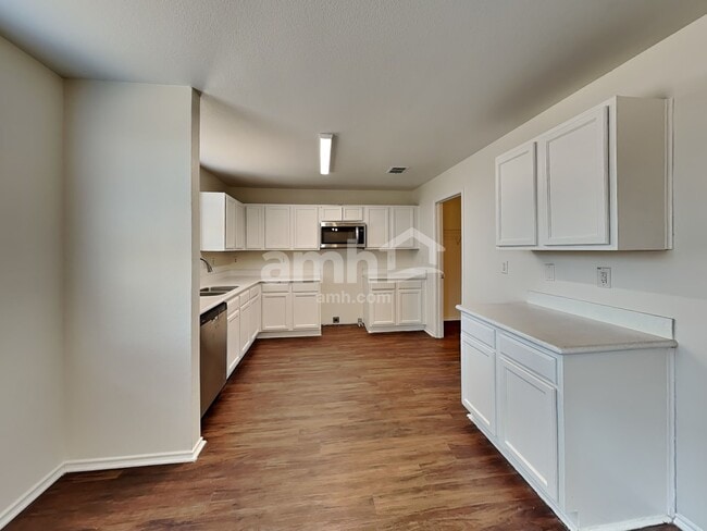 Photo - 3017 Lipizzan Dr