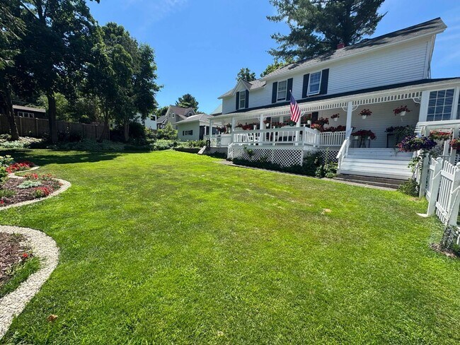 Photo - 3 Bedroom, 1.5 Bath, Furnished Home in Houghton