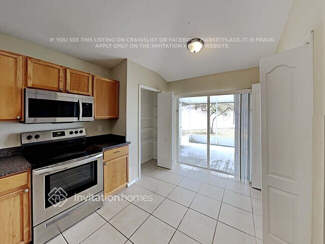 12805 Adventure Dr