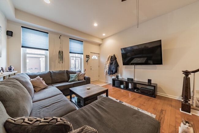 Photo - 1327 S 9th St